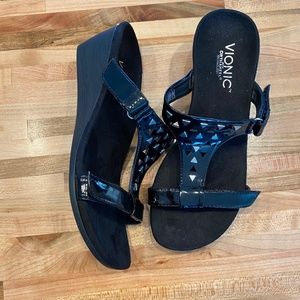 Vionic Wedge Sandals SZ 6
